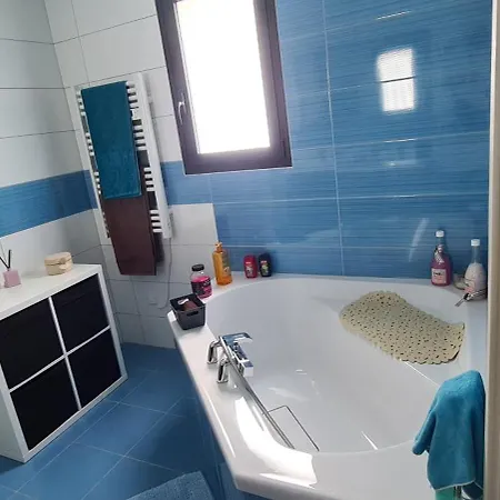 Villa- Privee Avec Acces Sur Piscine Kwatera prywatna