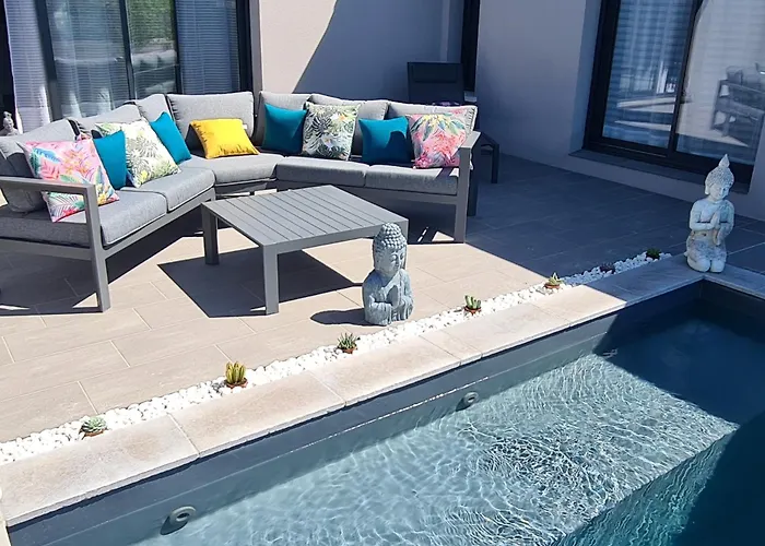 ホームステイ Villa- Privee Avec Acces Sur Piscine *